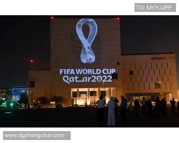 足球之夜聚焦球星风采展现激动人心的赛事瞬间与精彩时刻